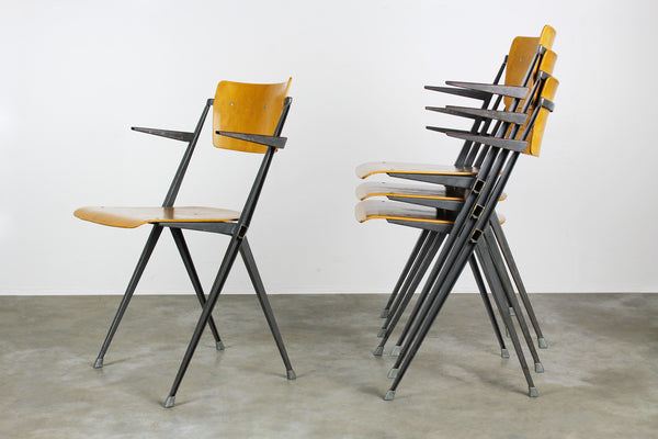 Set of 4 Pyramid chairs by Wim Rietveld for Ahrend de Cirkel 1963