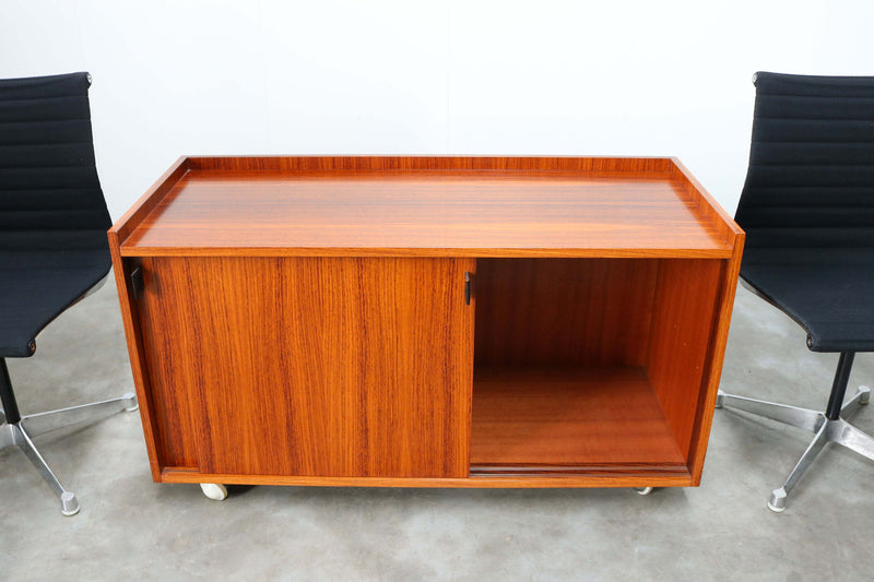 Small sideboard in rosewood by Florence Knoll 1960