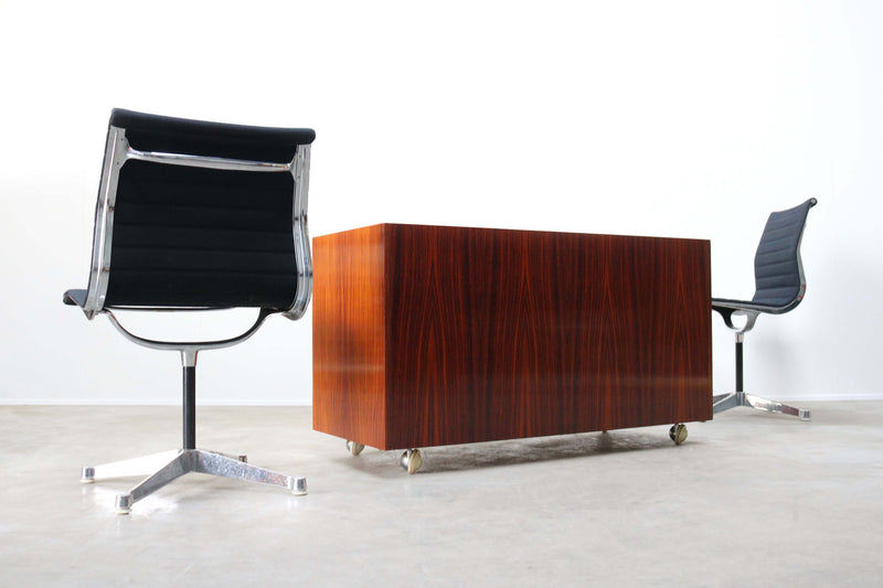 Small sideboard in rosewood by Florence Knoll 1960